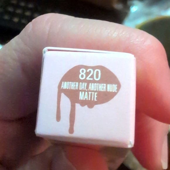 NEW Kylie Cosmetics Matte Liquid Lipstick in Another Day, Another Nude NIB NEW - Picture 3 of 7
